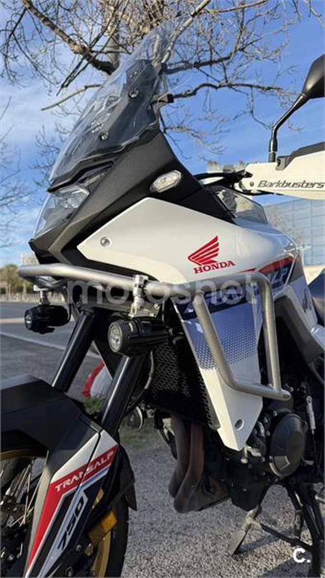 Honda XL 750 Transalp 8500 € 2024 Barcelona - 3