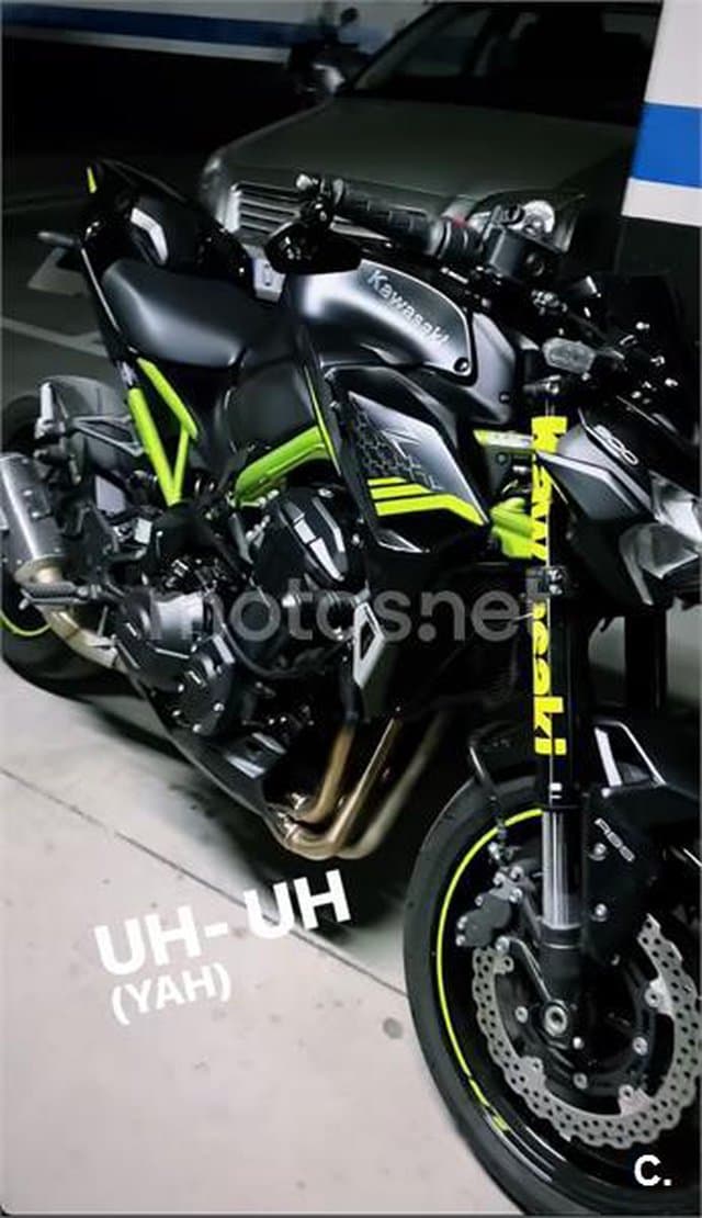 Kawasaki Z 900 – Vista 8