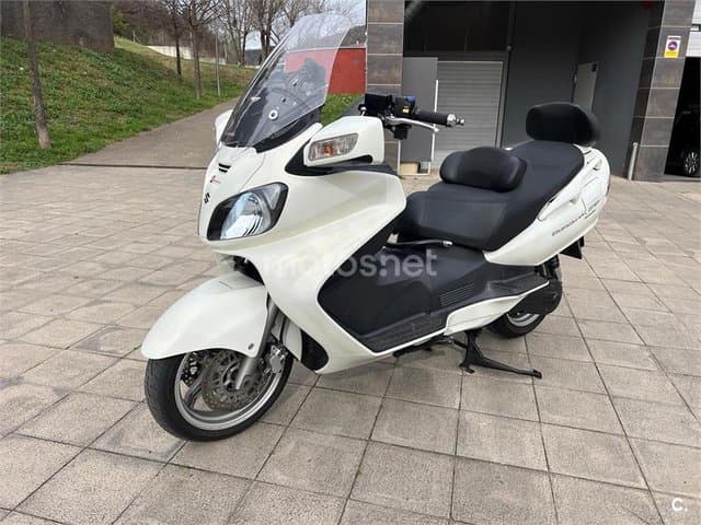 Suzuki BURGMAN 650 Executive 3650 € 2012 Girona - 1