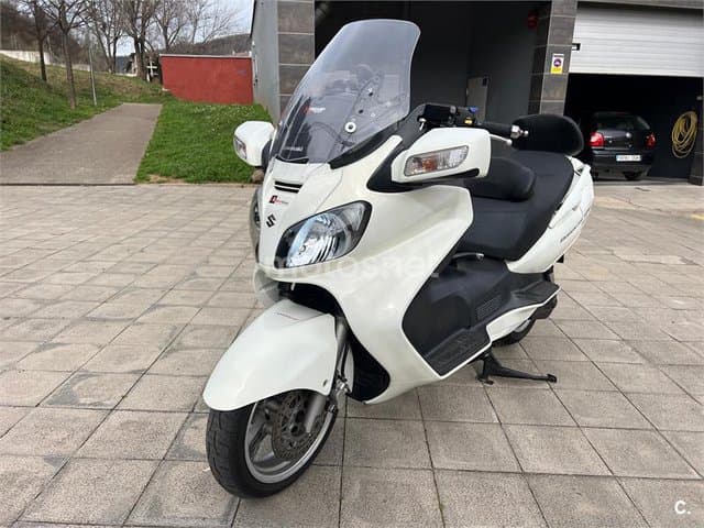 Suzuki BURGMAN 650 Executive 3650 € 2012 Girona - 2