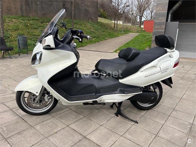 Suzuki BURGMAN 650 Executive 3650 € 2012 Girona - 3