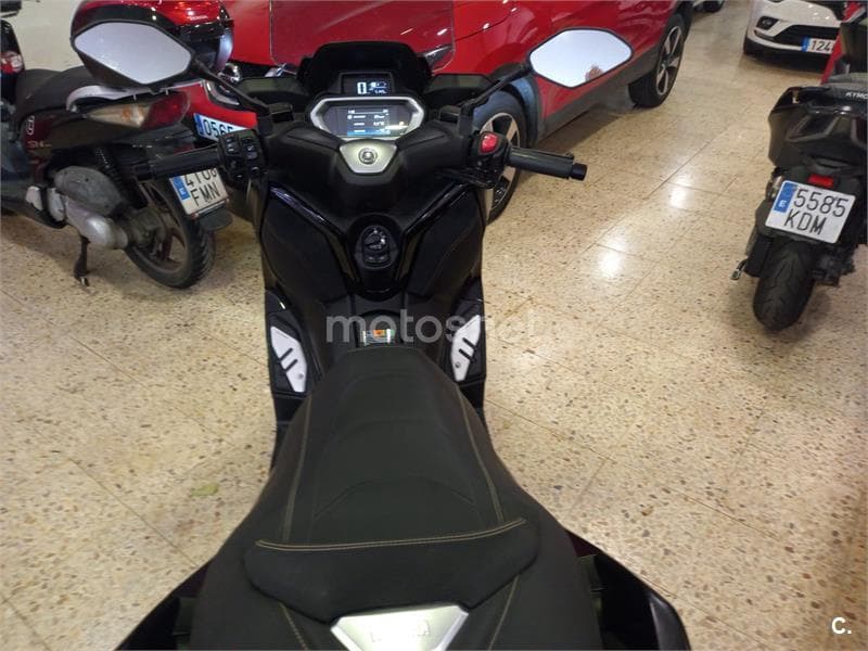 Yamaha XMAX 125 – Vista 5
