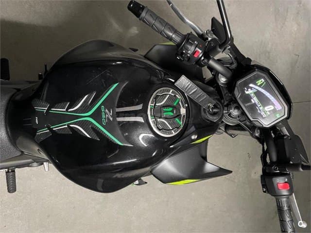 Kawasaki Z 650 – Vista 4