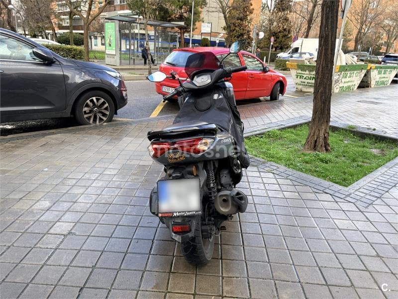 Yamaha NMAX – Vista 5
