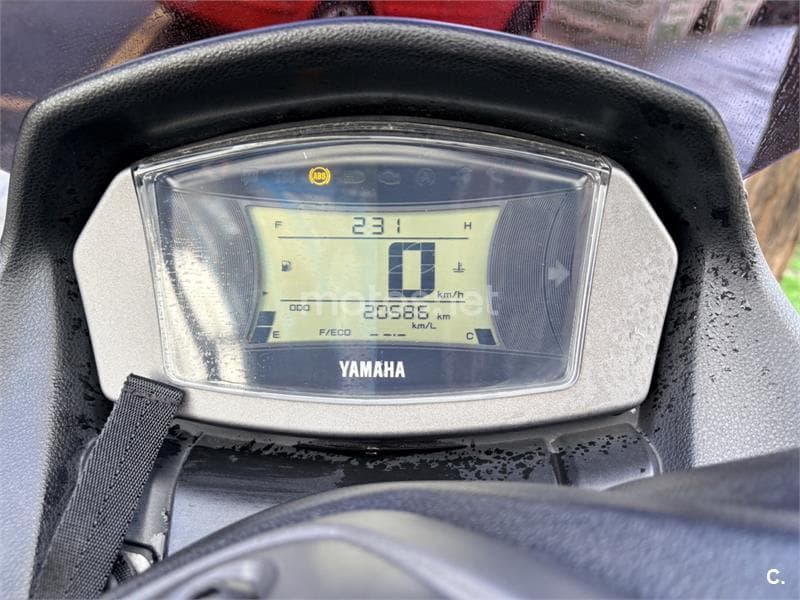 Yamaha NMAX – Vista 7