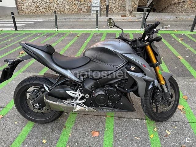 Suzuki GSX-S – Vista 3