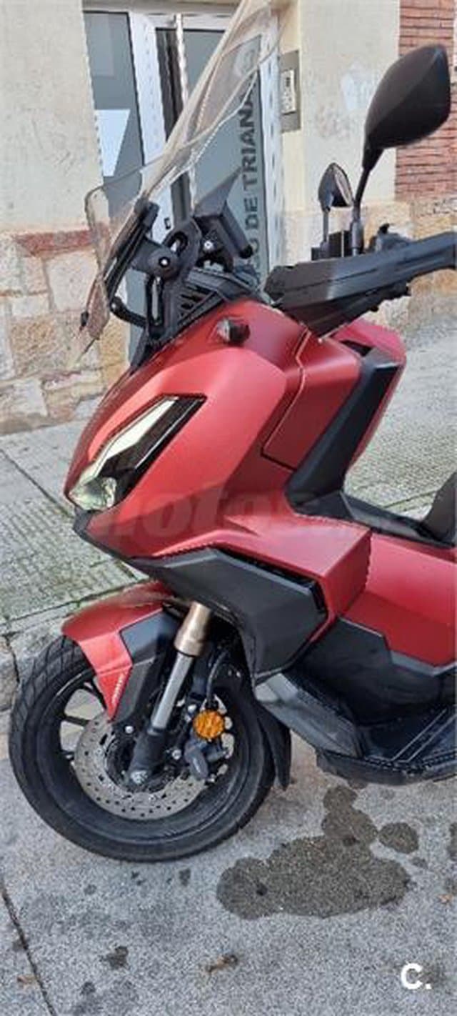 Honda ADV 350 – Vista 7