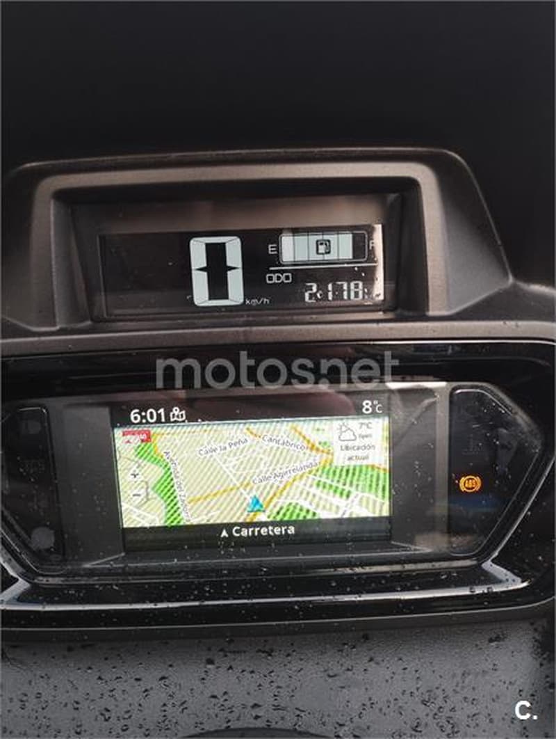 Yamaha XMAX 300 5850 € 2024 Araba - 7