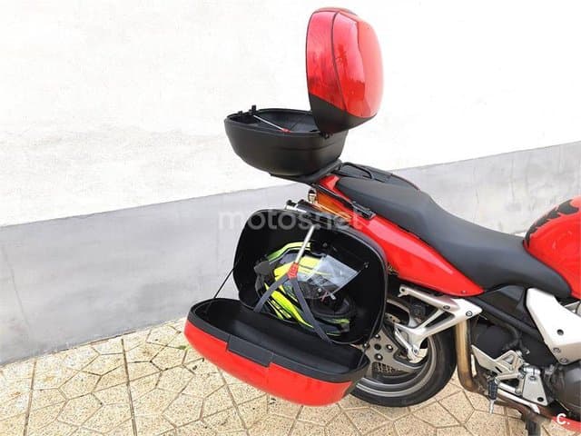 Honda VFR 800 FI ABS – Vista 8