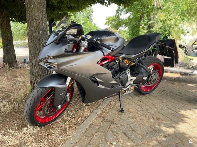 Ducati SuperSport – Vista 1