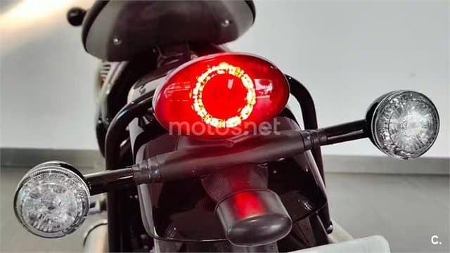 Triumph Bonneville Bobber 10.100 € 2020 Alicante - 9