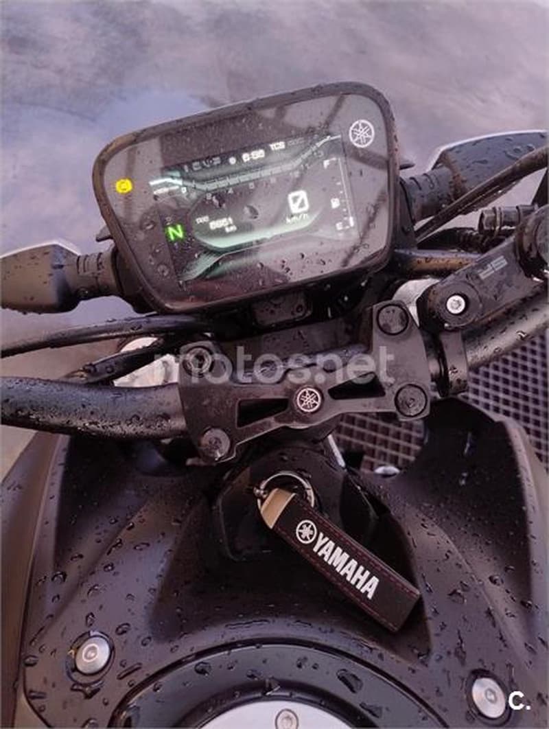 Yamaha MT-125 – Vista 4