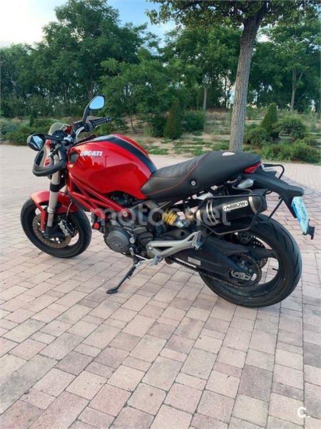 Ducati Monster 696 – Vista 4