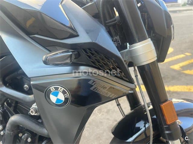 BMW F 900 R – Vista 3
