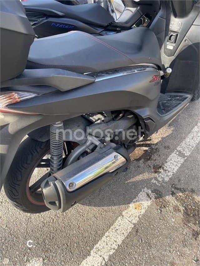 Honda Scoopy SH300i – Vista 6