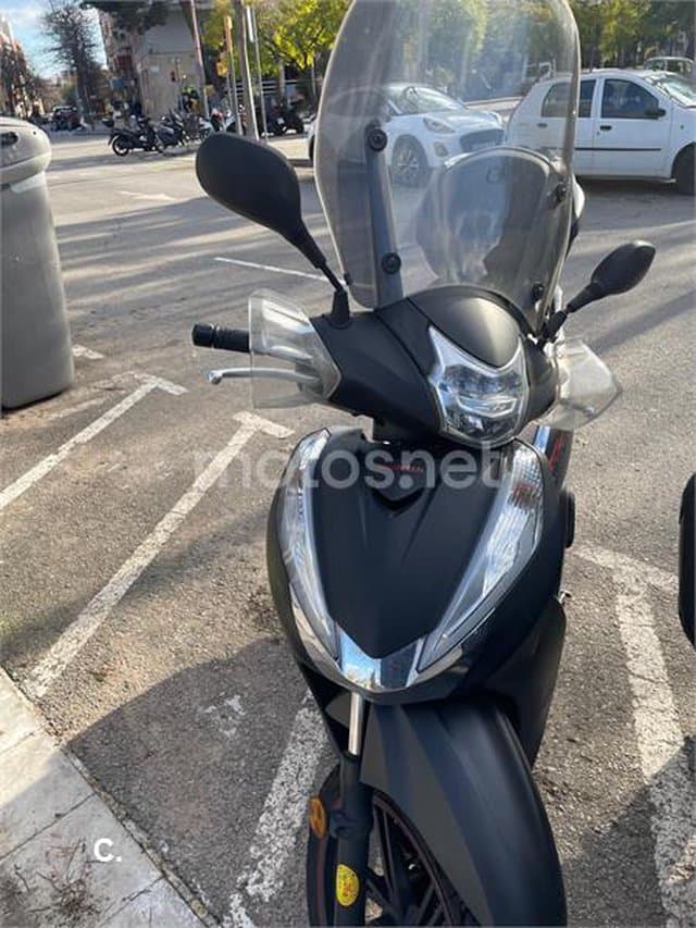 Honda Scoopy SH300i – Vista 8