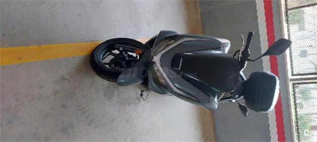 Honda PCX 125 – Vista 2