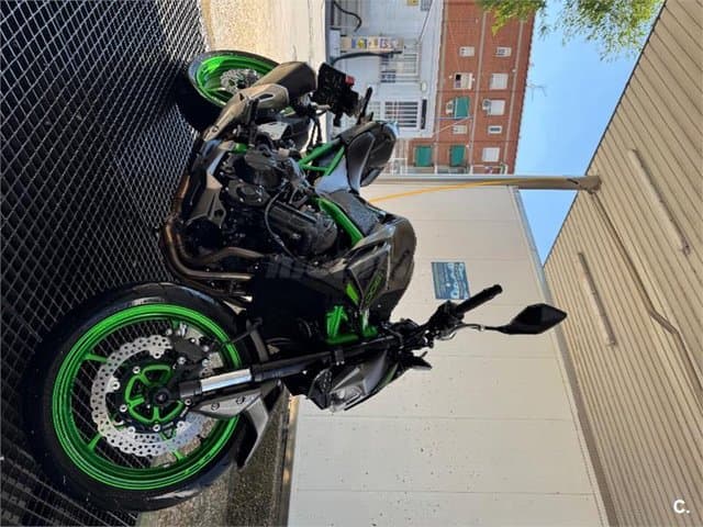 Kawasaki Z 900 – Vista 3