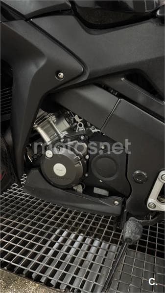 Honda CBR 125R – Vista 6