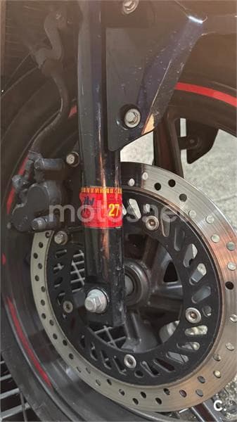 Honda CBR 125R – Vista 8