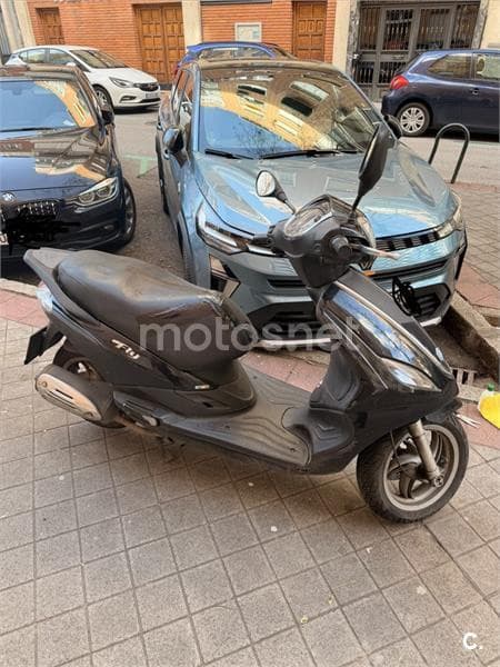 Piaggio FLY 125 – Vista 4