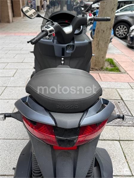 Piaggio MP3 – Vista 3