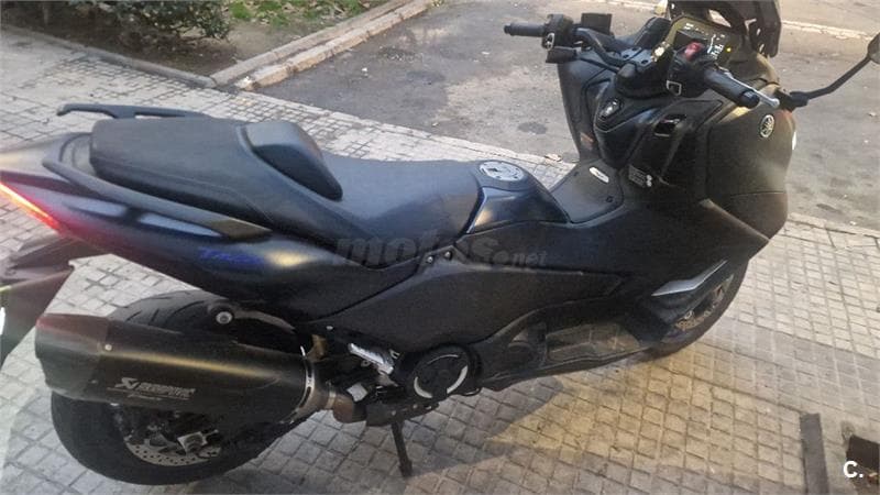 Yamaha TMAX – Vista 1