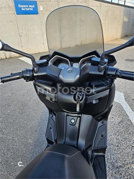 Yamaha XMAX 400 – Vista 3