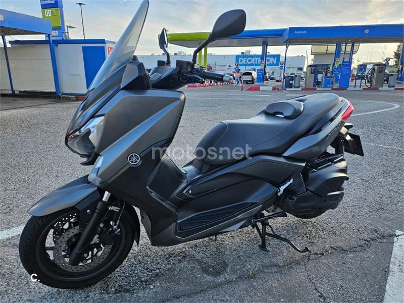 Yamaha XMAX 400 – Vista 6