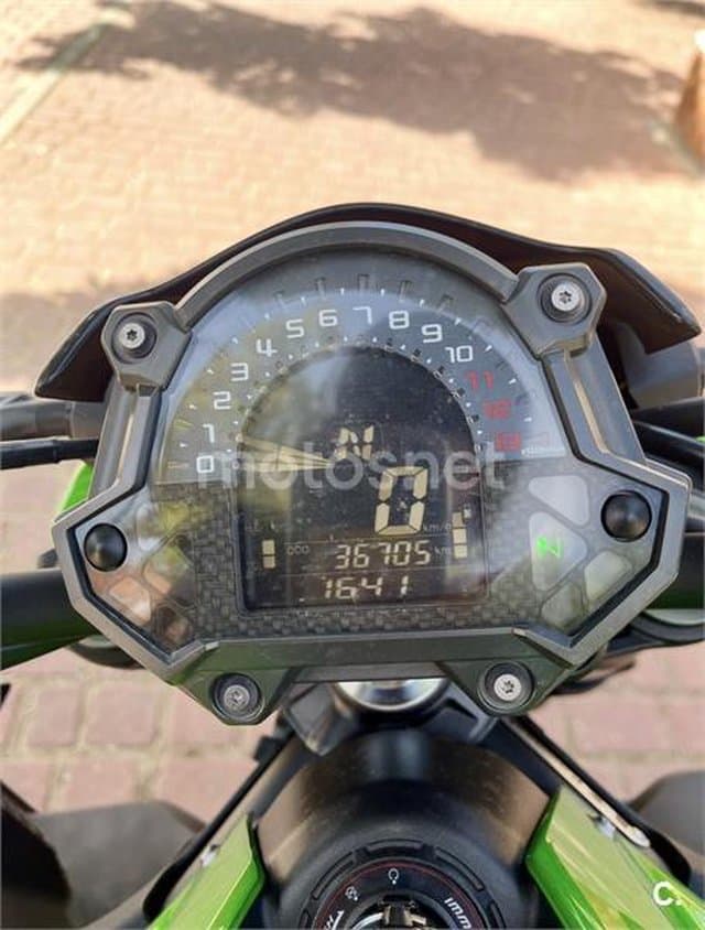 Kawasaki Z 900 – Vista 6