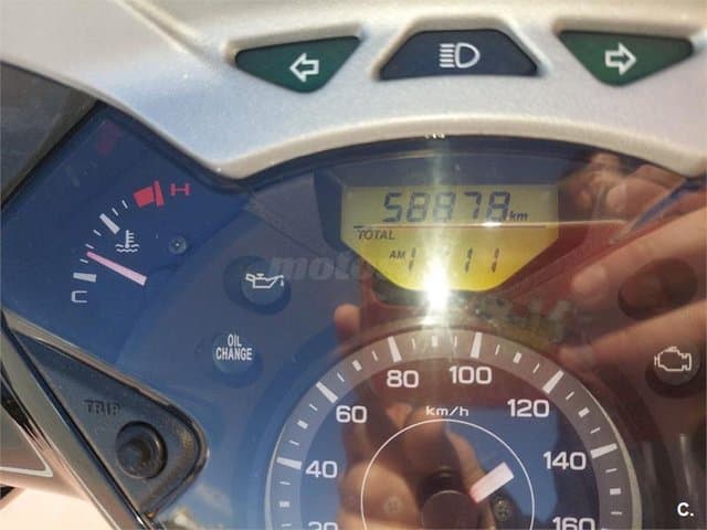 Honda Scoopy SH300i TopBox 2250 € 2011 Girona - 4