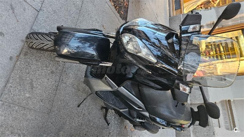 Yamaha XMAX 250 – Vista 1