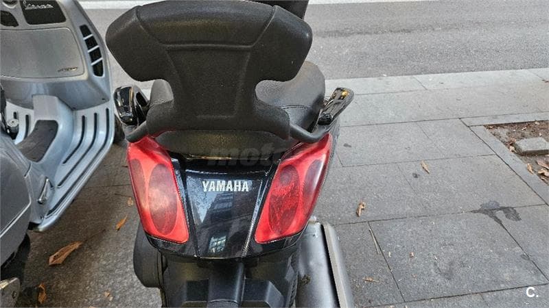 Yamaha XMAX 250 – Vista 3
