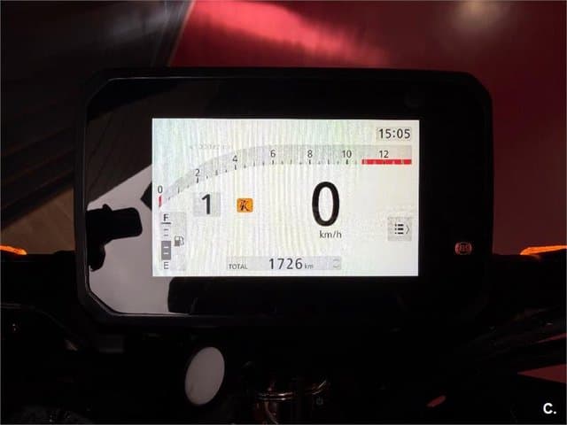 Honda CB 125 R – Vista 4