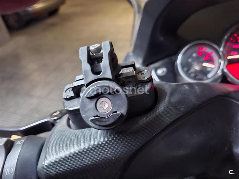 Yamaha TMAX 500 – Vista 9