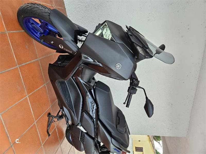 Yamaha XMAX 300 – Vista 1