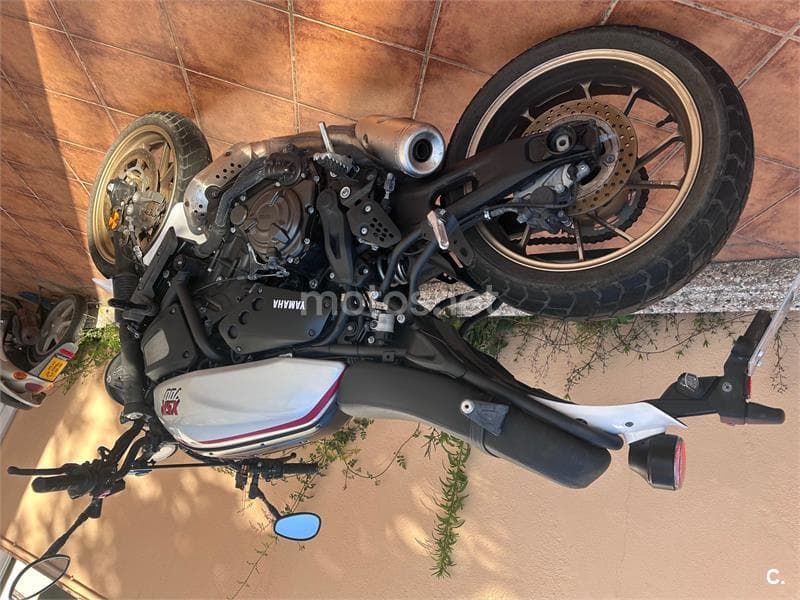 Yamaha XSR700 – Vista 2