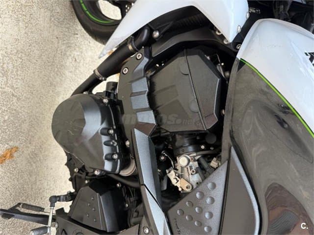Kawasaki Z 750 – Vista 4