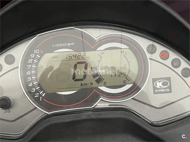 Kymco K-XCT 300i – Vista 7