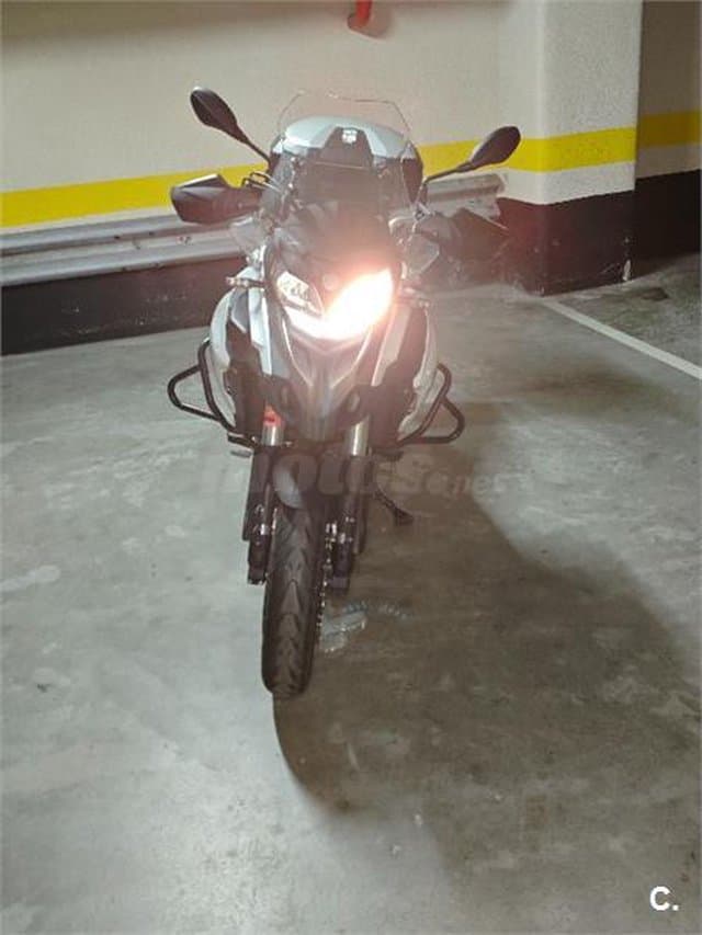 Benelli TRK 502 – Vista 10