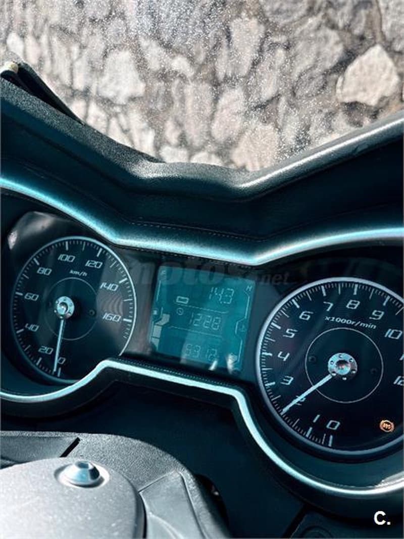 Yamaha XMAX 125 – Vista 4