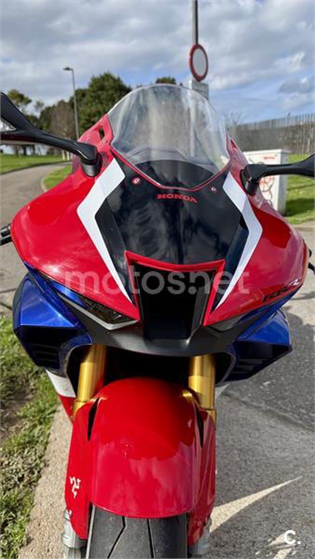 Honda CBR 1000 RR-R Fireblade SP 21.000 € 2020 Asturias - 7