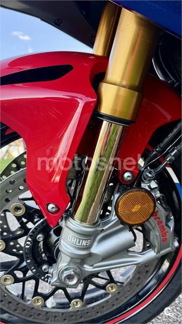 Honda CBR 1000 RR-R Fireblade SP 21.000 € 2020 Asturias - 10