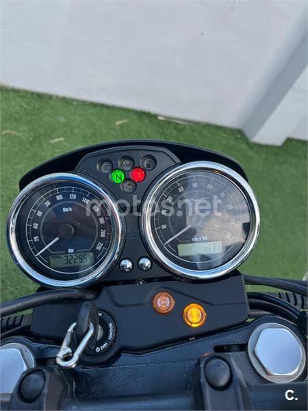 Moto Guzzi V7 II 3900 € 2016 Valencia - 3