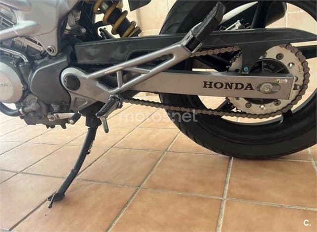 Honda VTR 250 – Vista 4