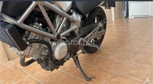 Honda VTR 250 – Vista 5