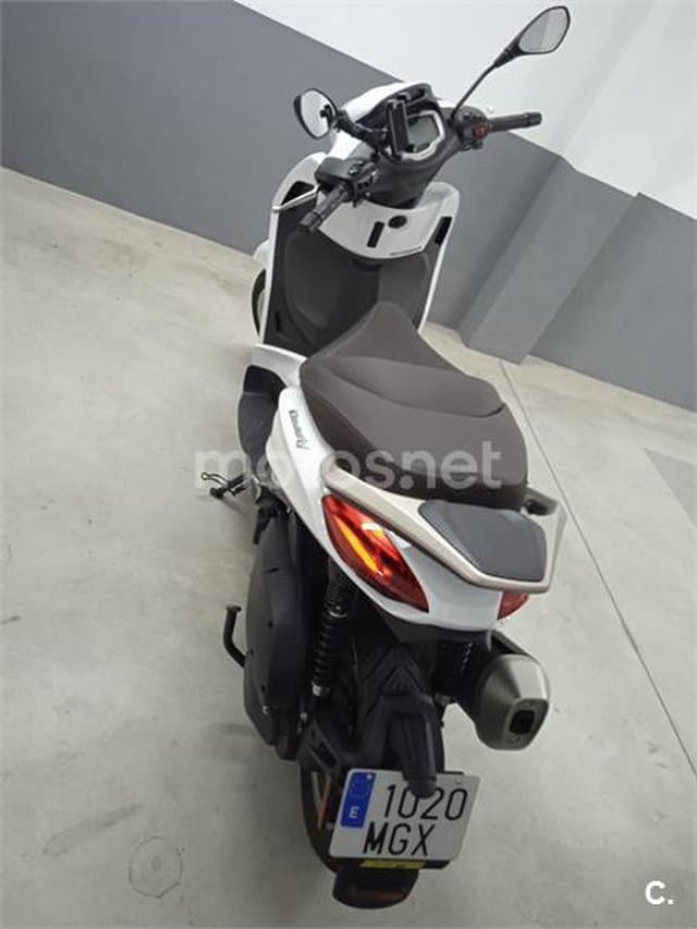 Piaggio Beverly – Vista 6