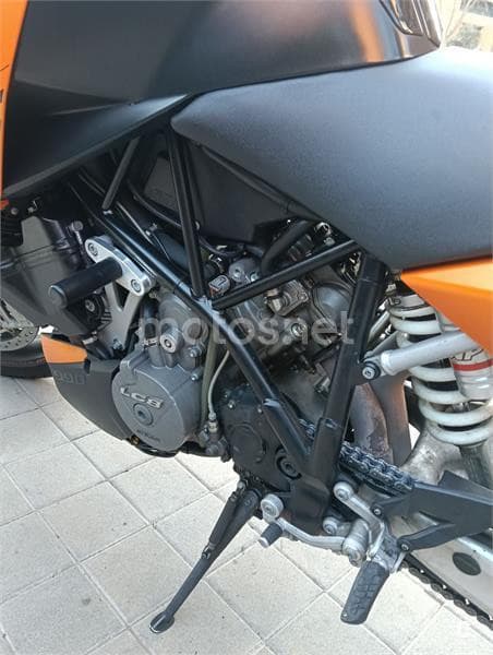 KTM 990 SUPER DUKE – Vista 4