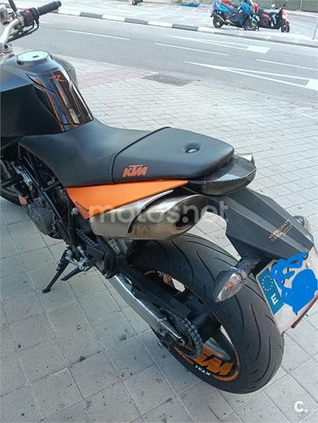 KTM 990 SUPER DUKE – Vista 9