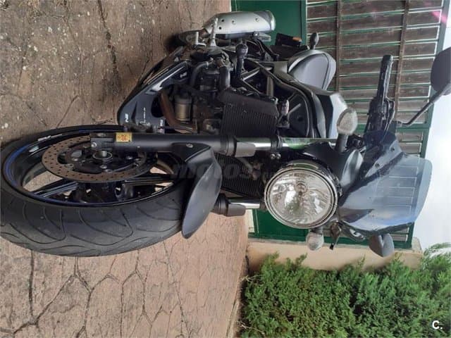 Suzuki SV 650 – Vista 3